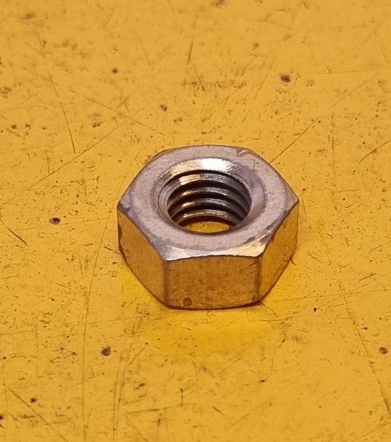 NUT M8 MANIFOLD 1.25 STD BRASS