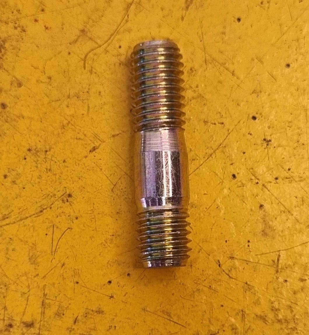 STUD MANIFOLD M10X40X1.5