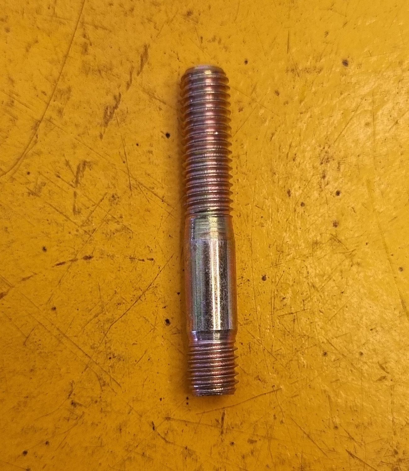 STUD MANIFOLD M8X50X1.25