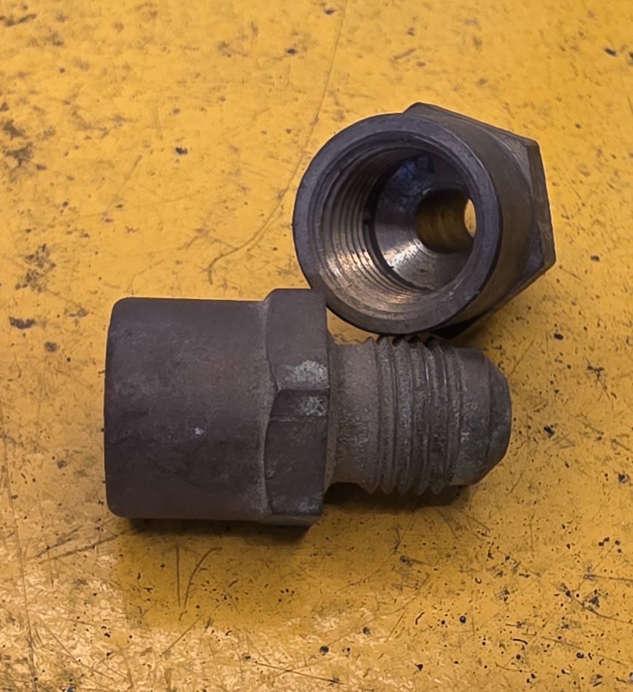 BRASS FLARE FEMALE CONNECT 5/16 TUBE X 1/4 BSP