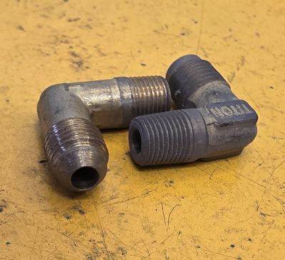 BRASS 45 DEG FLARE 90 DEG MALE ELBOW 1/4 TUBE X 1/8 BSP