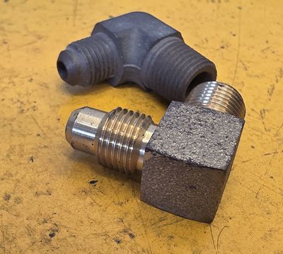 BRASS 45 DEG FLARE 90 DEG MALE ELBOW 1/4 TUBE X 1/4 BSP