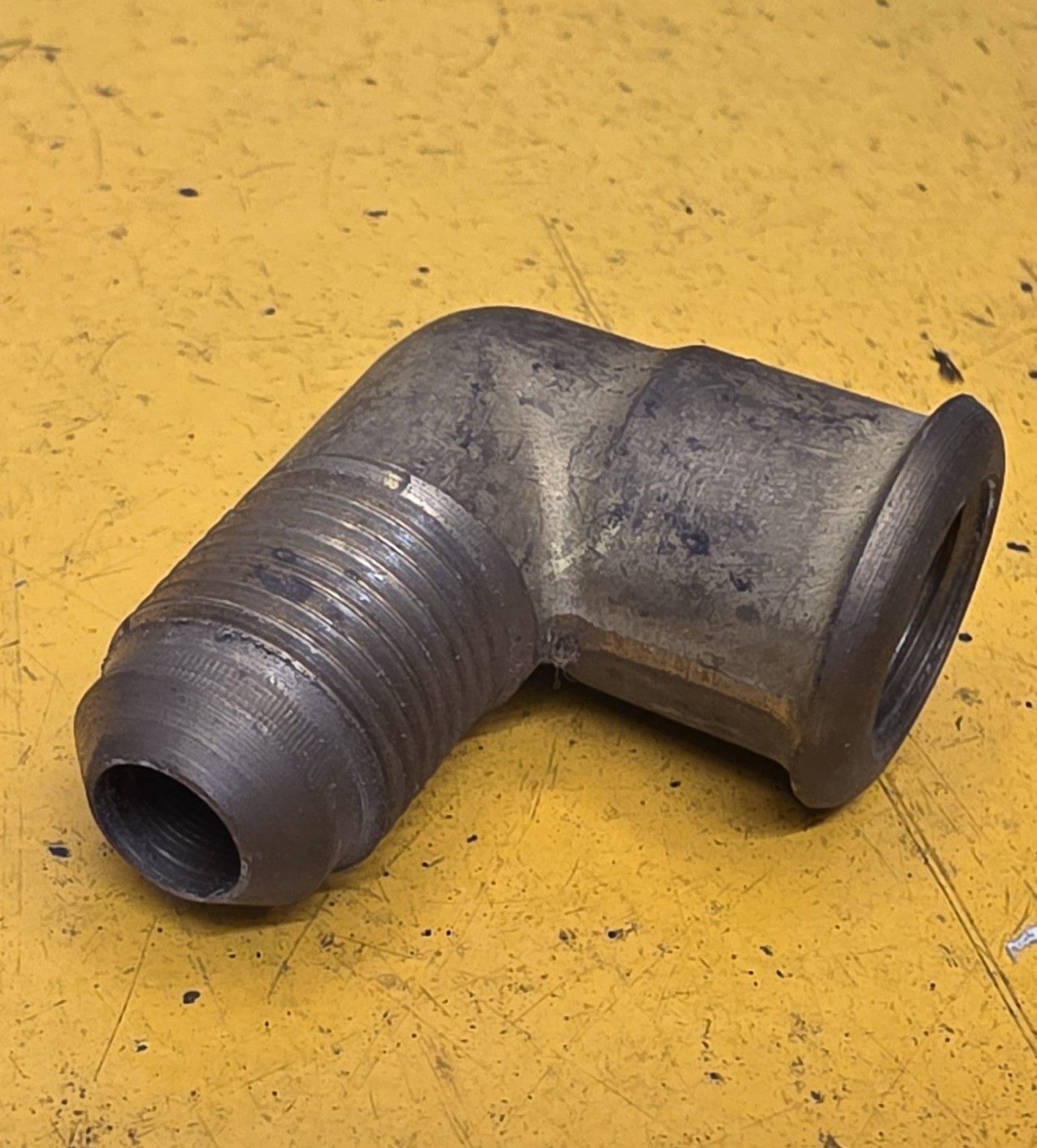 BRASS 45 DEG FLARE FEMALE ELBOW 3/8 TUBE X 1/4 BSP