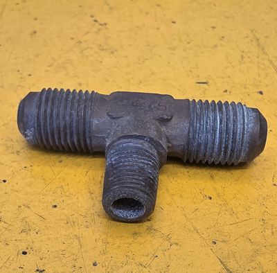 BRASS FLARE MALE BRANCH TEE 5/16 TUBE X 1/8 BSP
