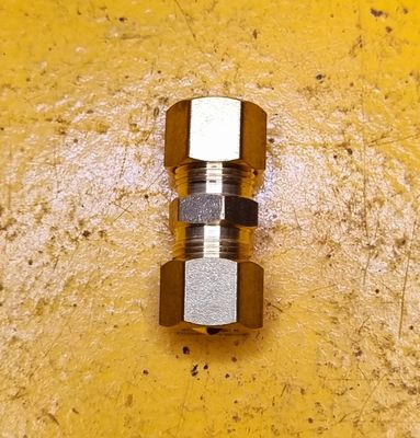 BRASS COMP DOUBLE UNION 8MM