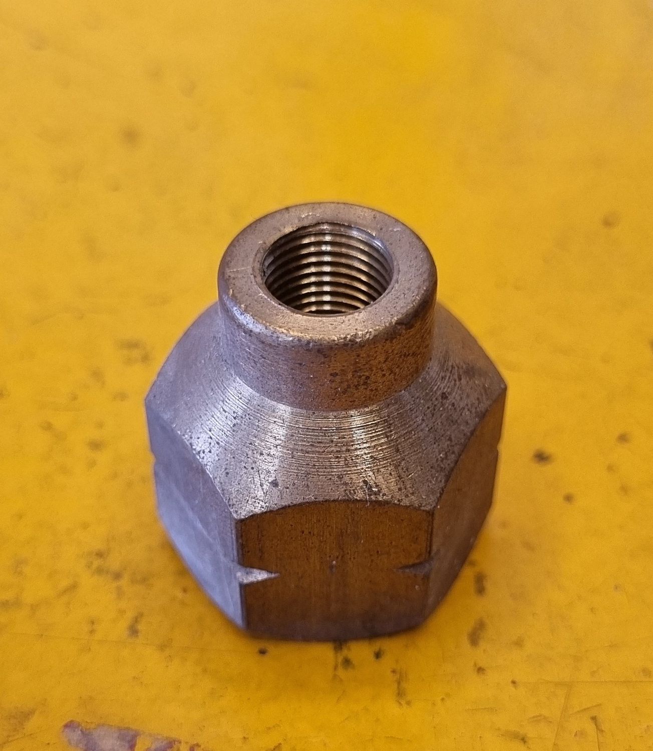 BRASS FEMALE REDUCING BUSH 3/8 X 1/8 BSP