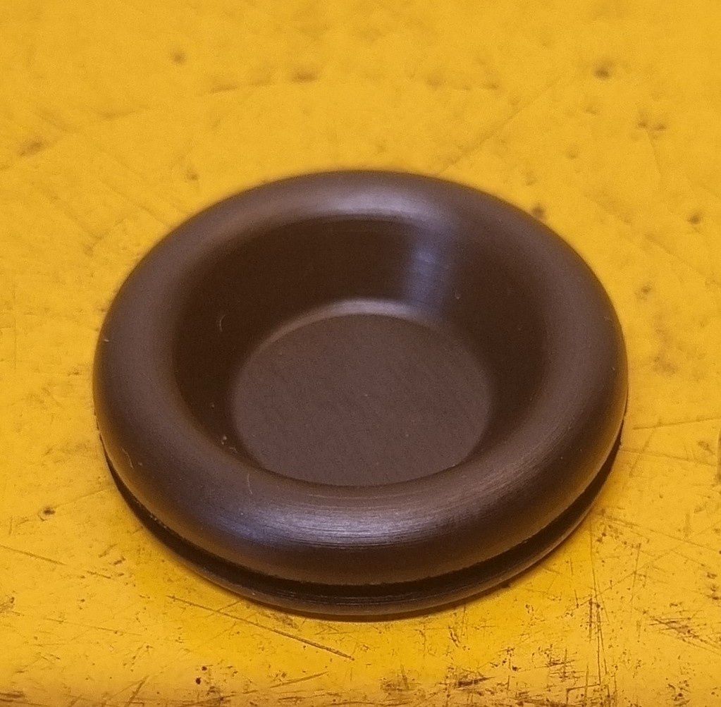 BLANKING GROMMET 12MM C90-3