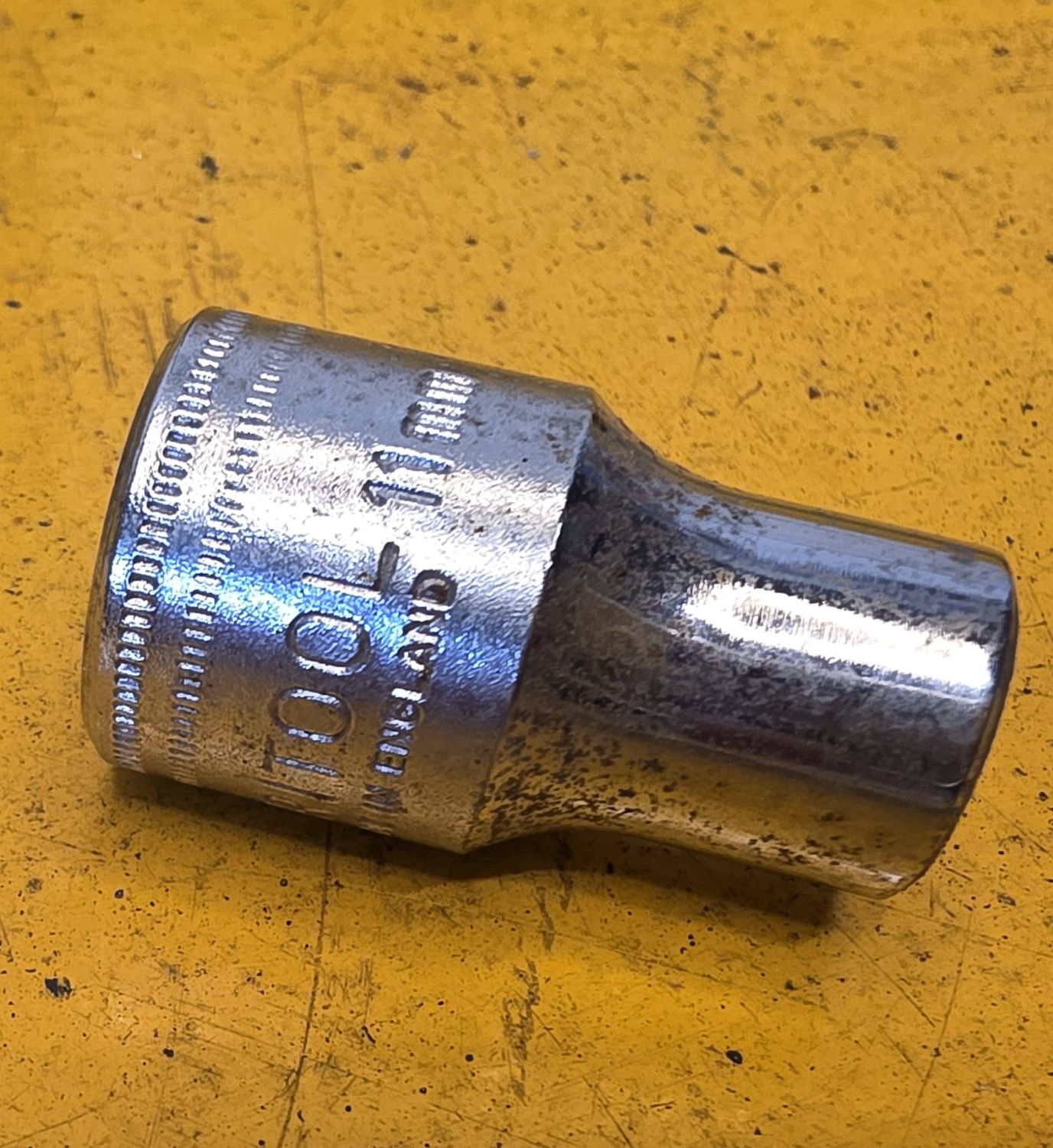 SOCKET 11X1/2DR REG 12PT - BRITOOL