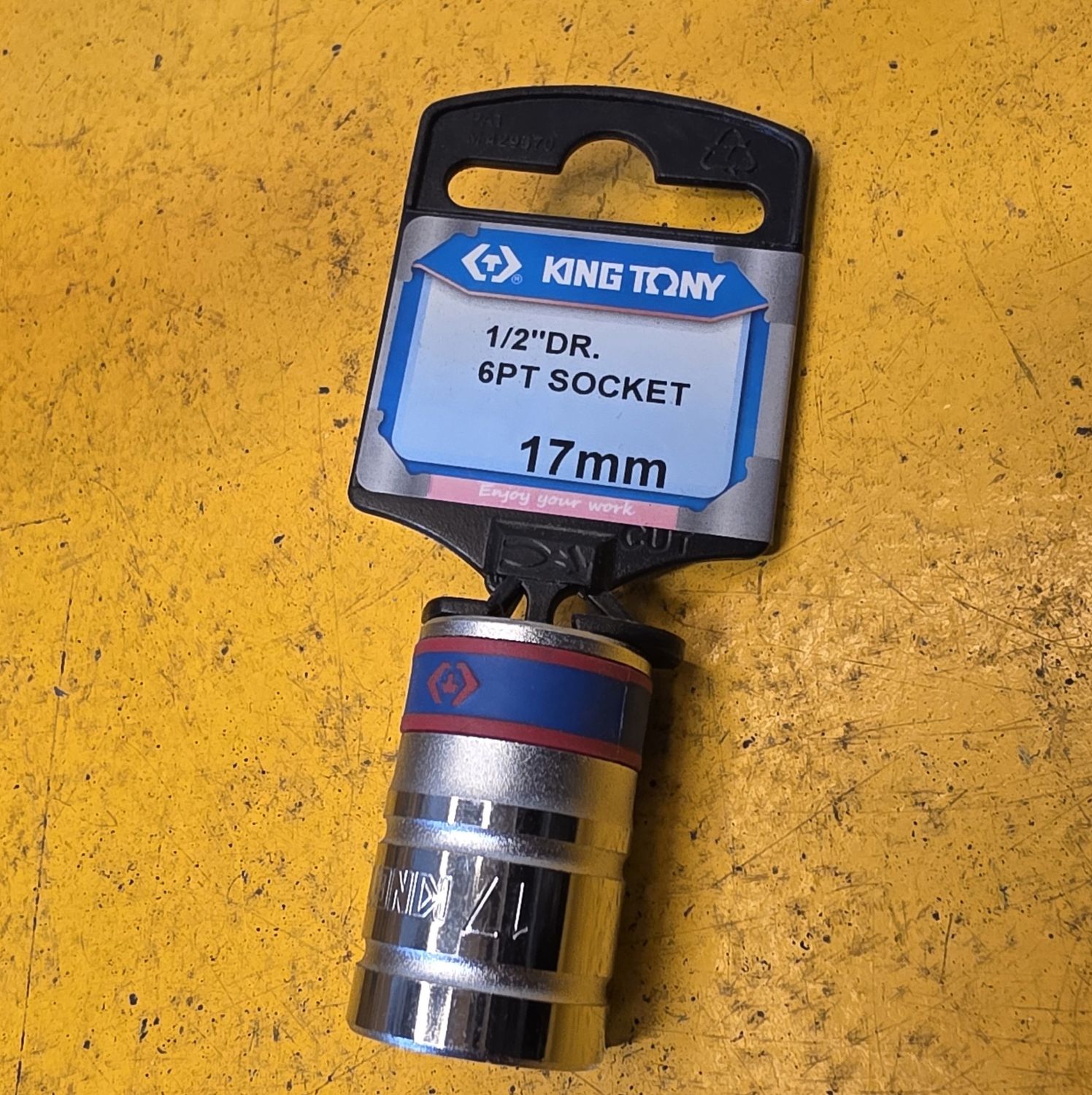 SOCKET 17X1/2DR REG 6PT KING TONY