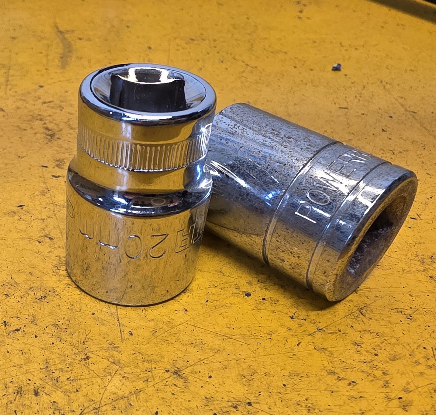 SOCKET 20X1/2DR REG 12PT SATA