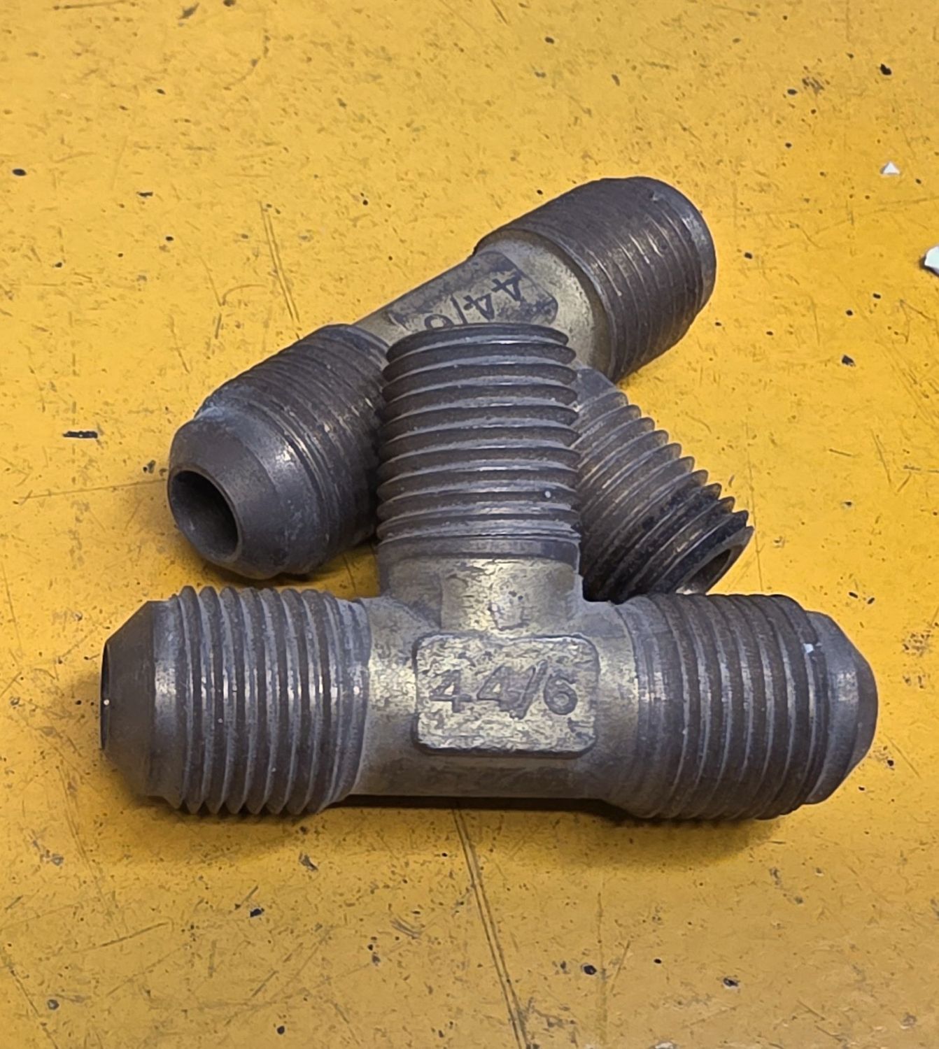 BRASS FLARE MALE BRANCH  TEE 3/8 TUBE X 1/4 NPT