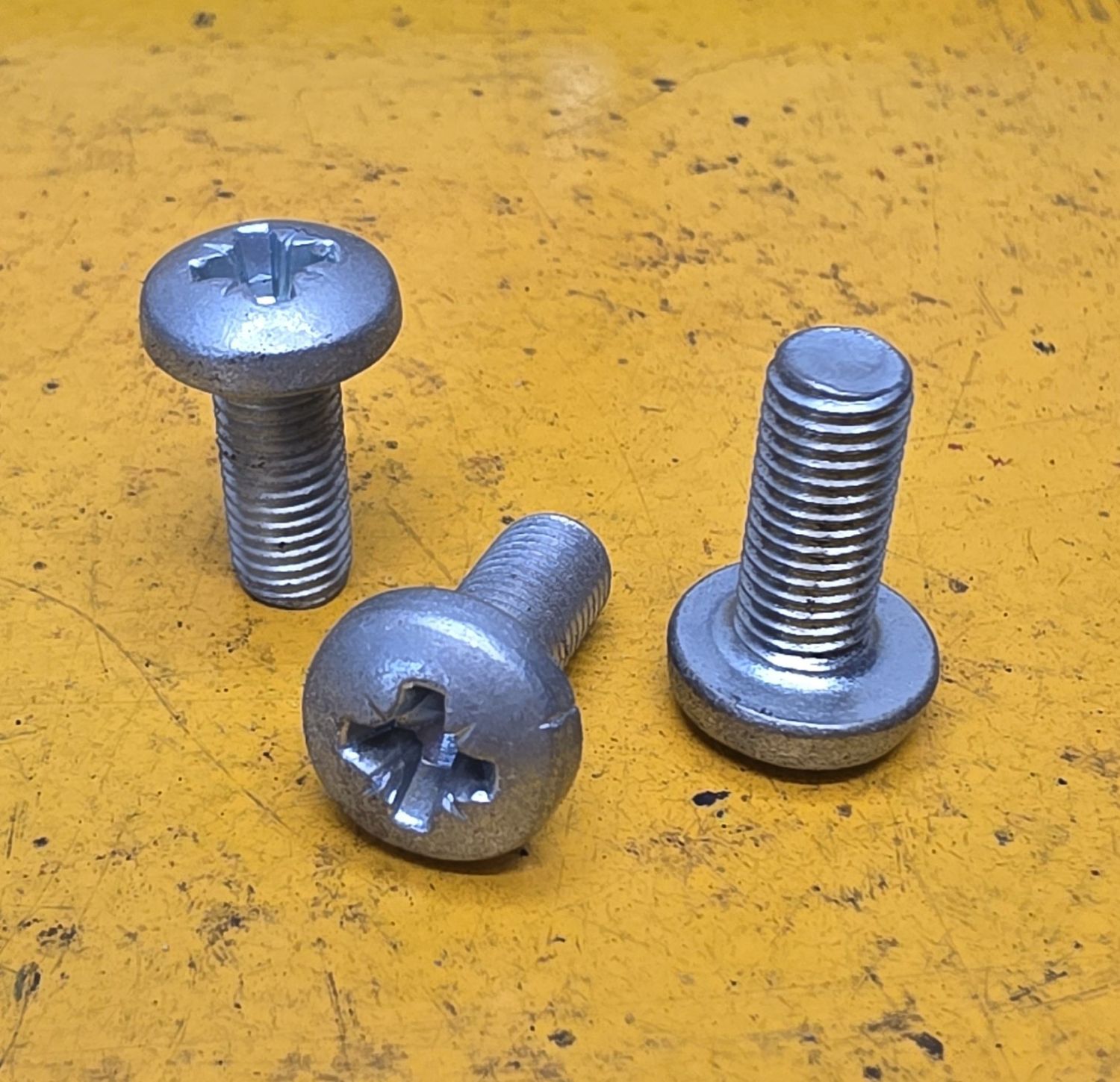 SCREW 1/4X9/16 UNF PAN POZI ZINC