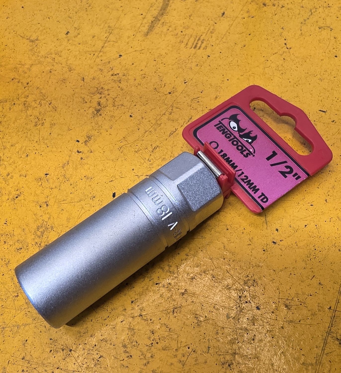 SOCKET 18X1/2DR SPARK PLUG TENG