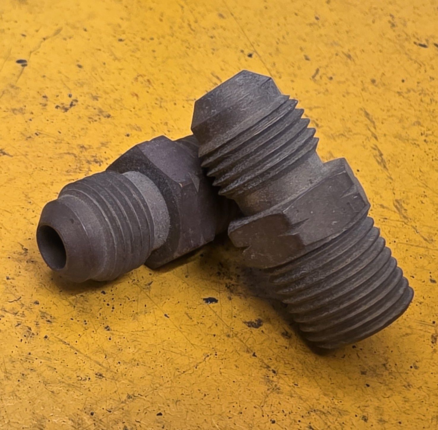 BRASS 45 DEG FLARE MALE CONNECT 5/16 TUBE X 1/4 BSP