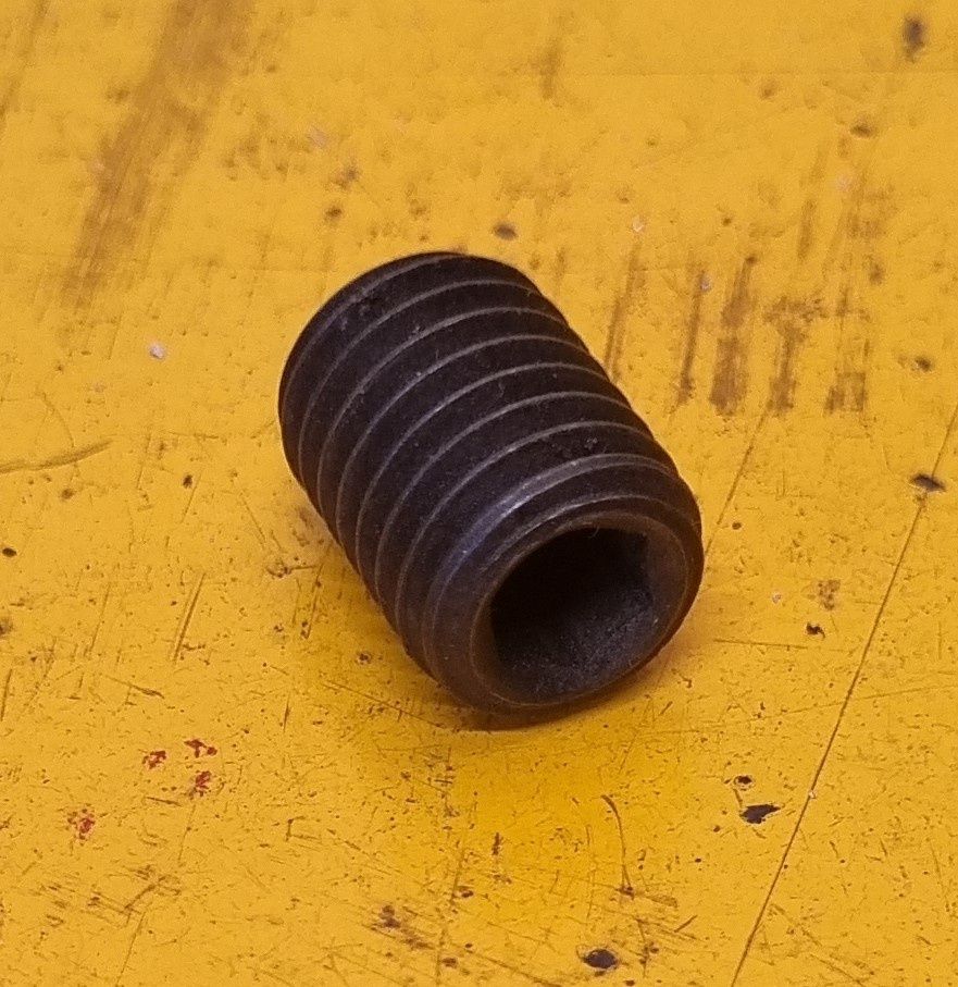GRUB SCREW M12X50