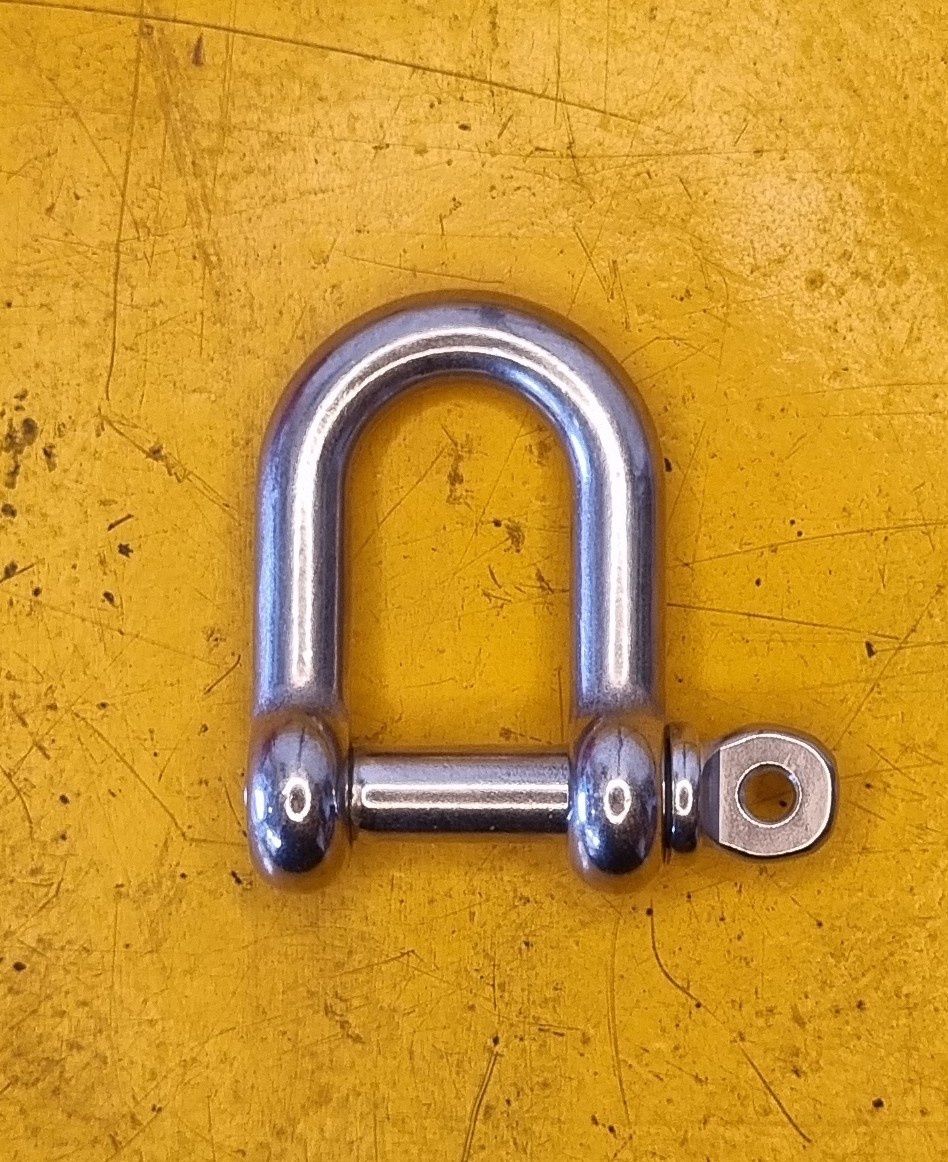 SHACKLE D 6MM SS316