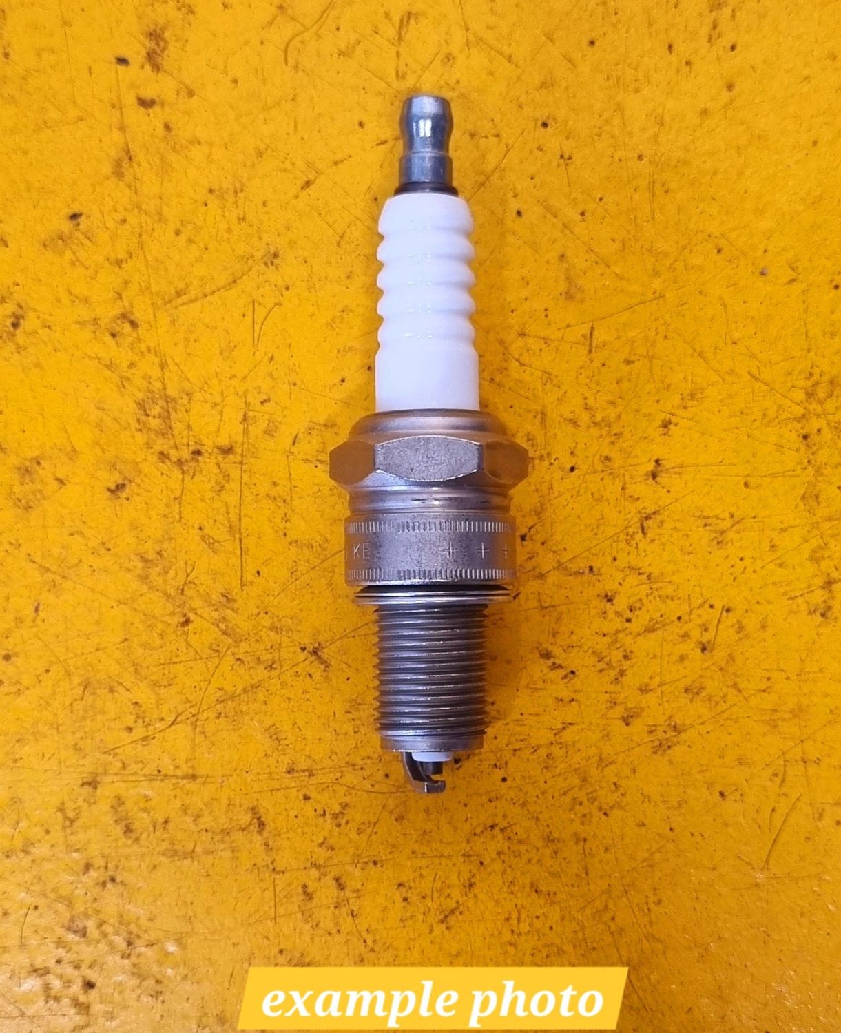 SPARK PLUG CMR6H