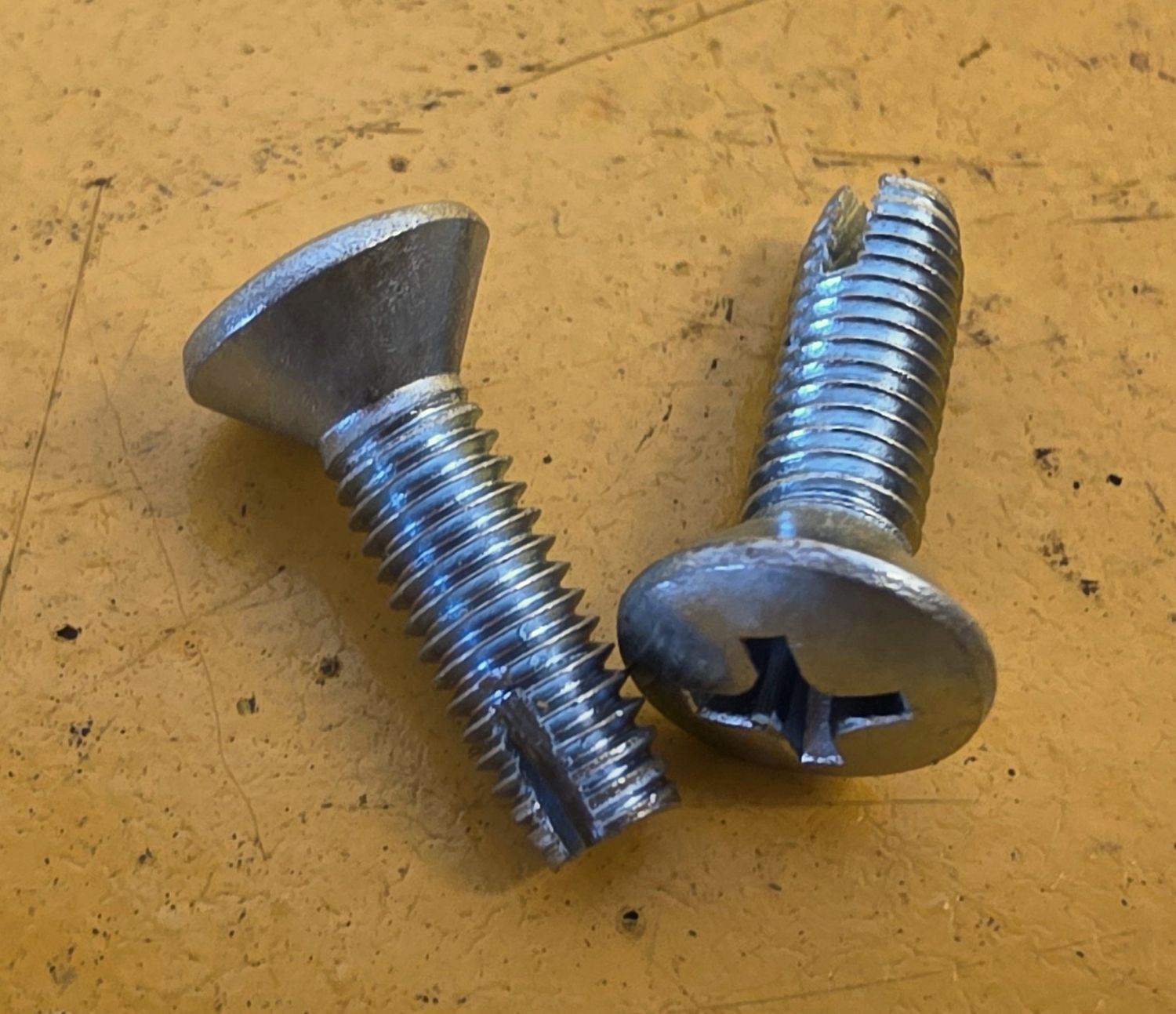 SCREW M5X16 RAISED CSK PH ZINC
