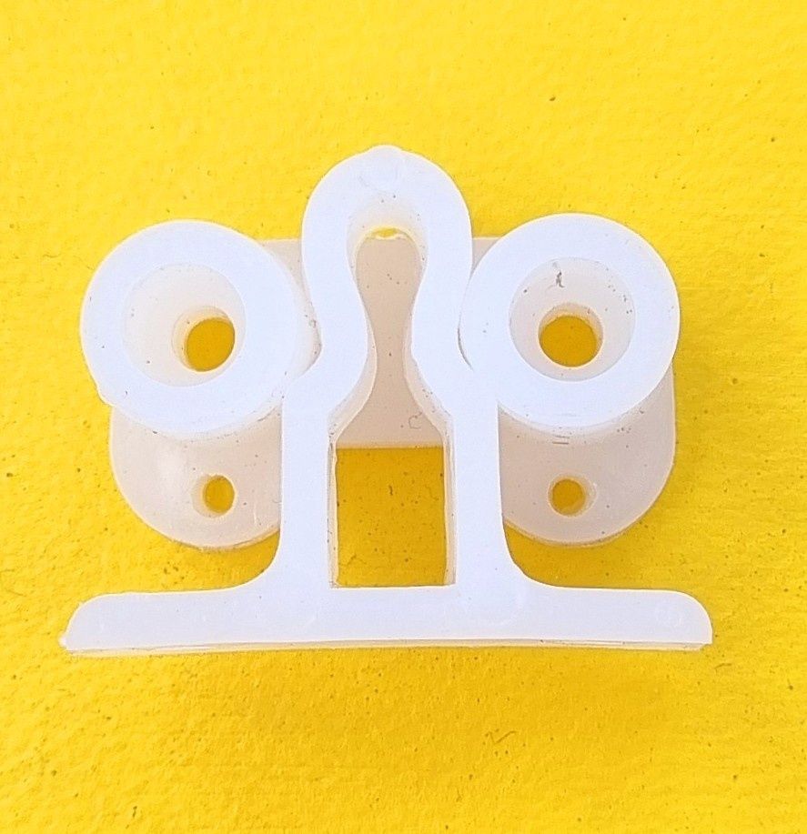 CABNET DOOR LATCH WHITE