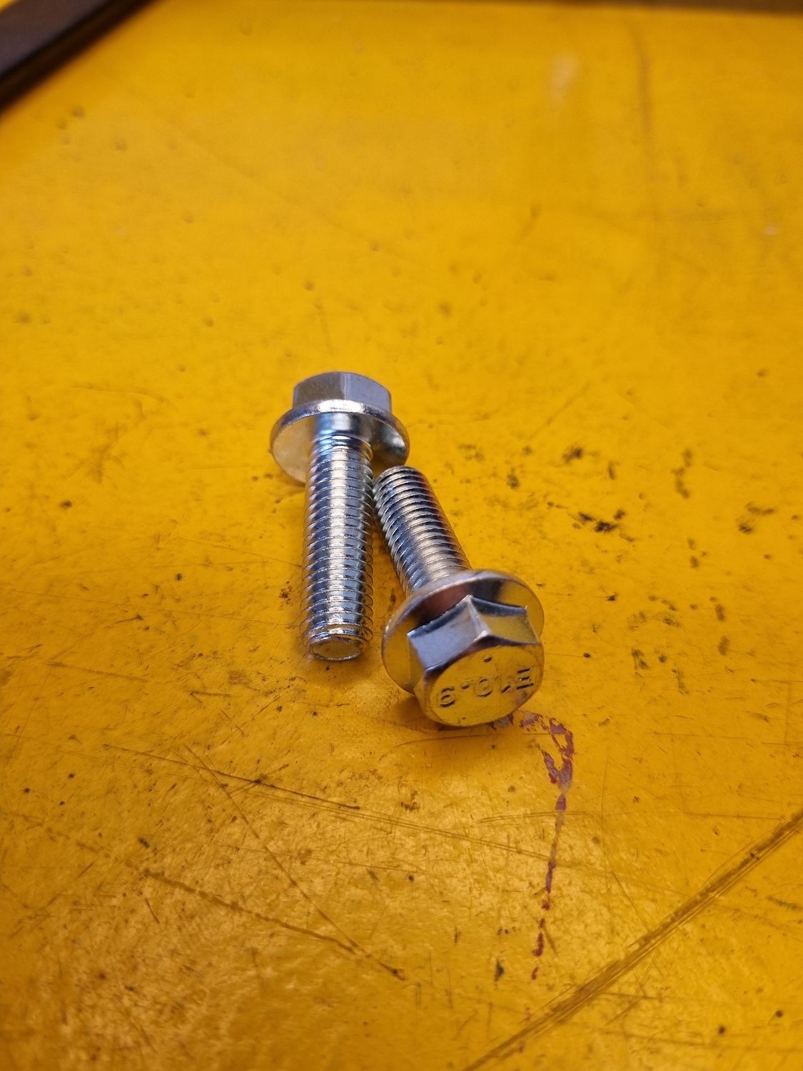 BOLT FLANGE HEAD M8X25 ZINC 10.9 12MM HEAD