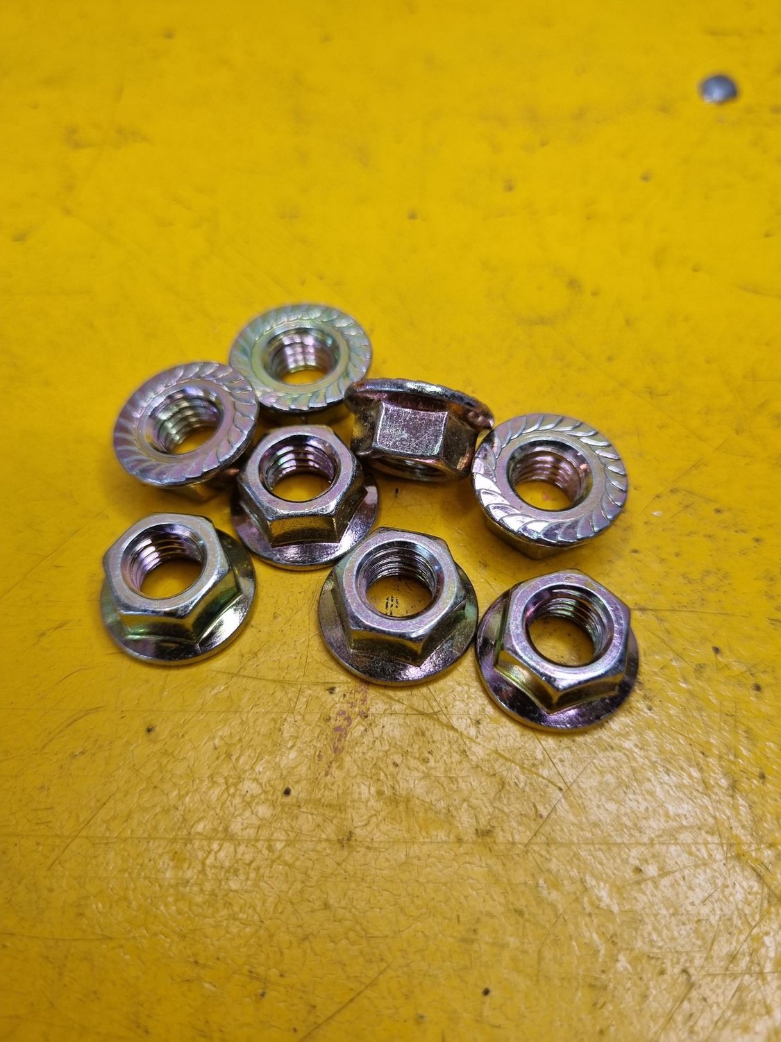 NUT M8 FLANGE SERRATED YZP