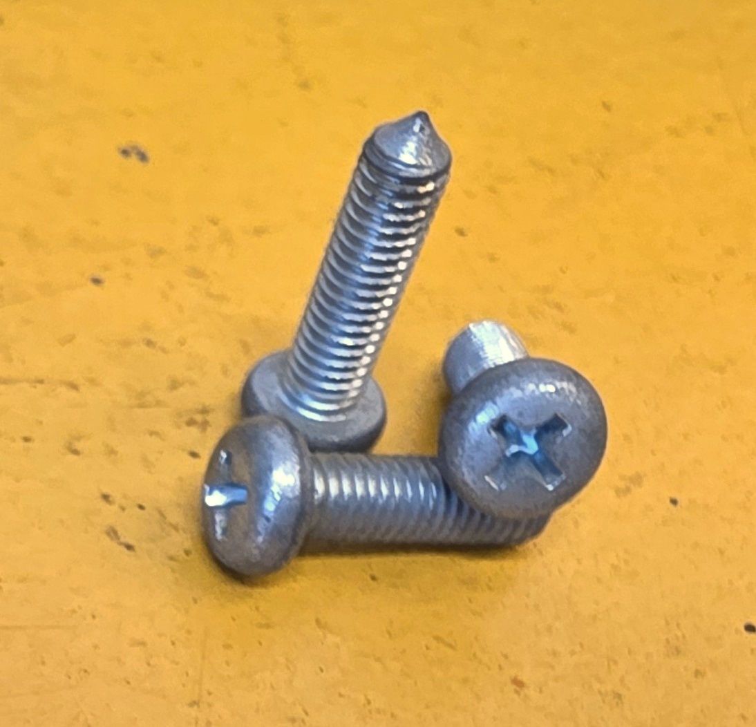SCREW M5X16 POZI PANHEAD LOC ZINC