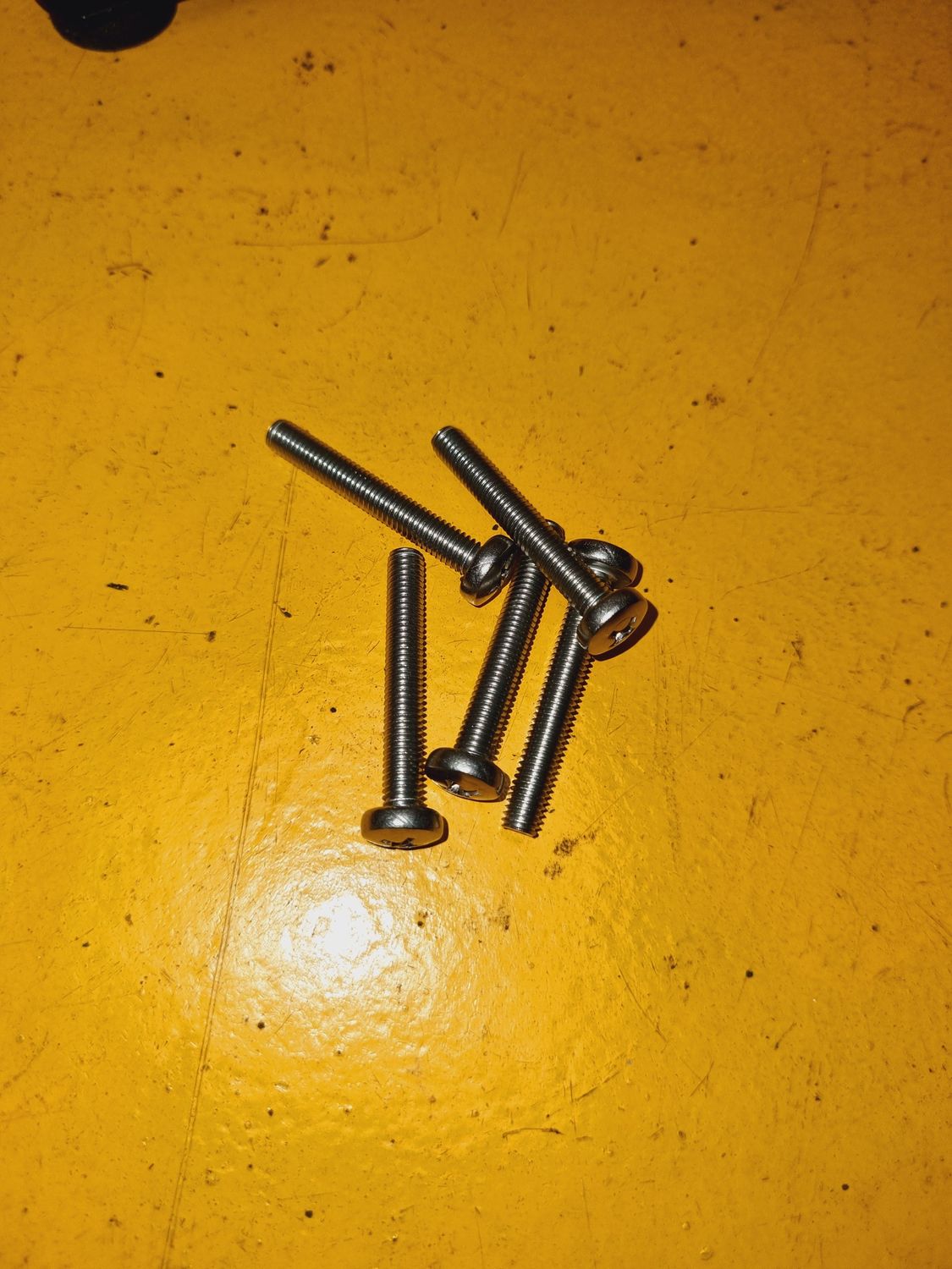 MACHINE SCREW M5X35 PAN PH SS304