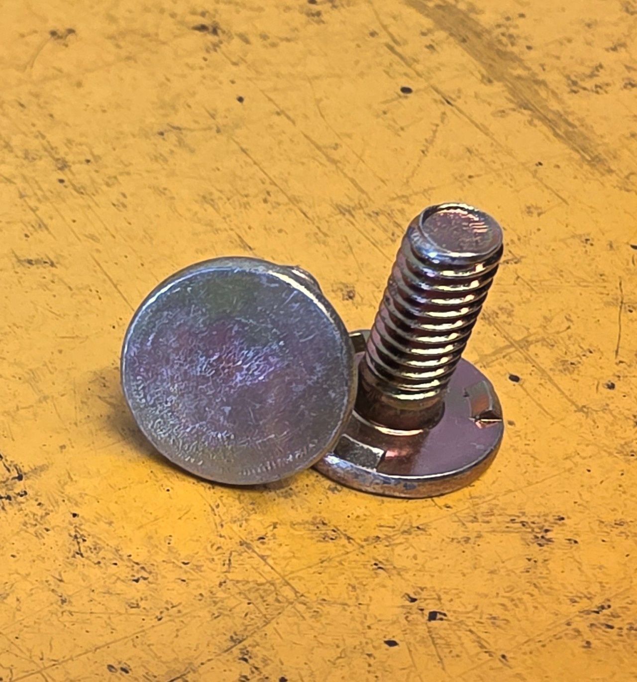 SCREW M6X12 FLATHEAD YZ