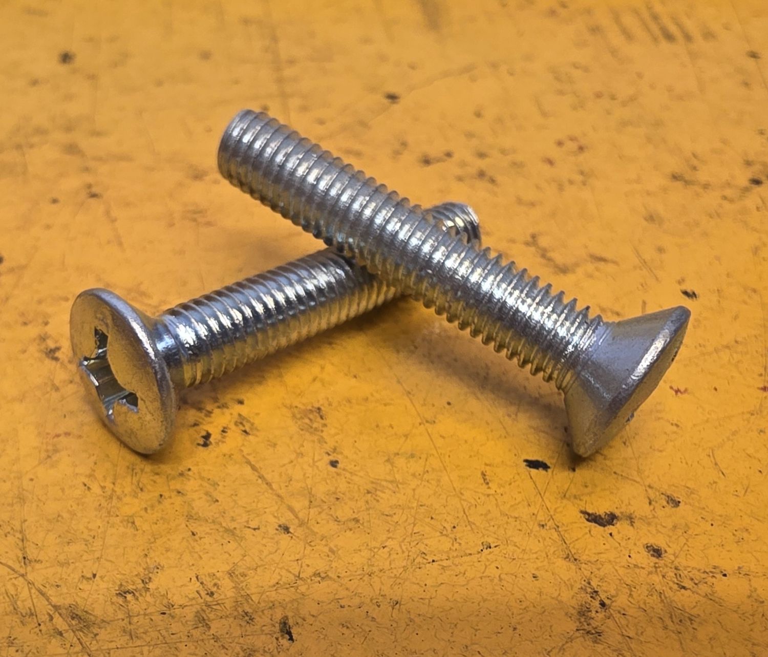 SCREW M6X35 MACHINE POZI CSK RAISED HEAD ZINC