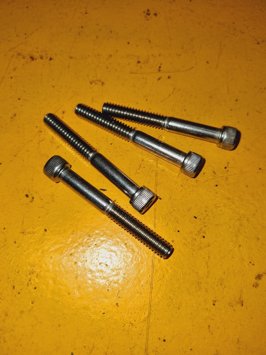 SOCKETHEAD CAPSCREW 1/4X2 UNC SS304