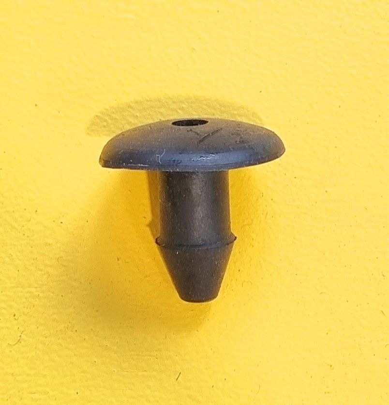 RUBBER PLUG 10MM (25MM TOP)