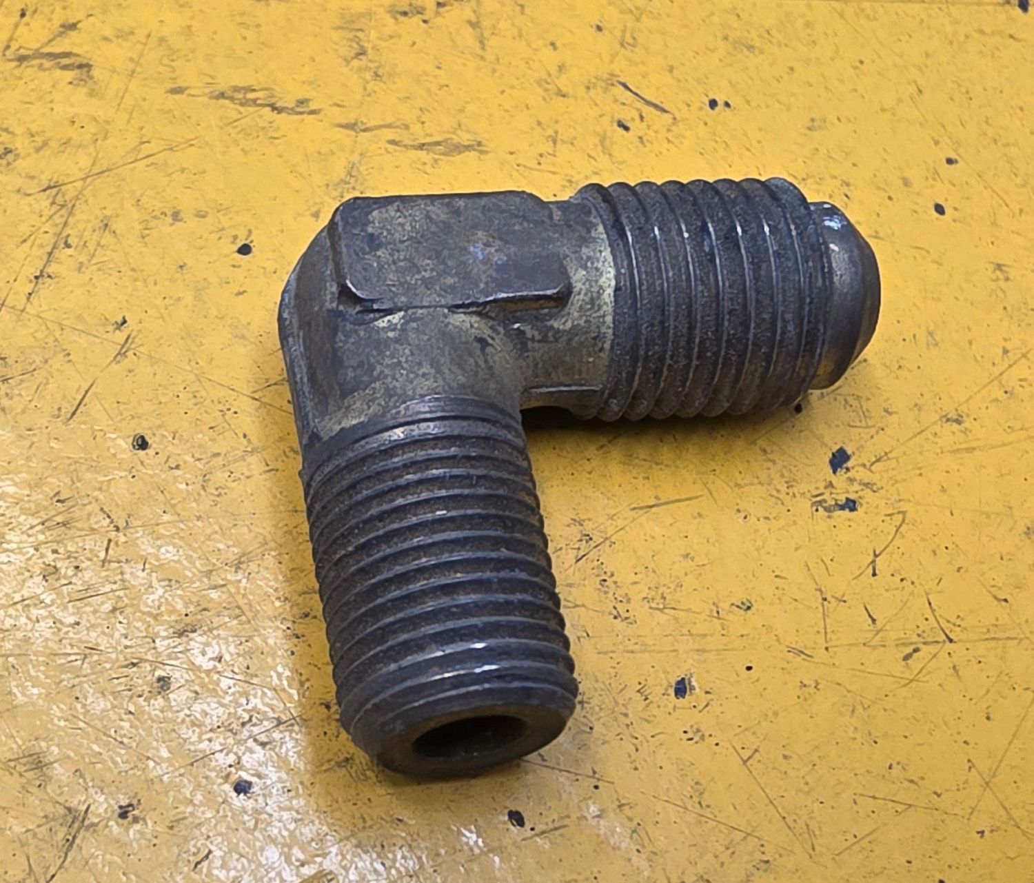 BRASS 45 DEG FLARE 90 DEG MALE ELBOW 1/4 TUBE X 1/8 NPT