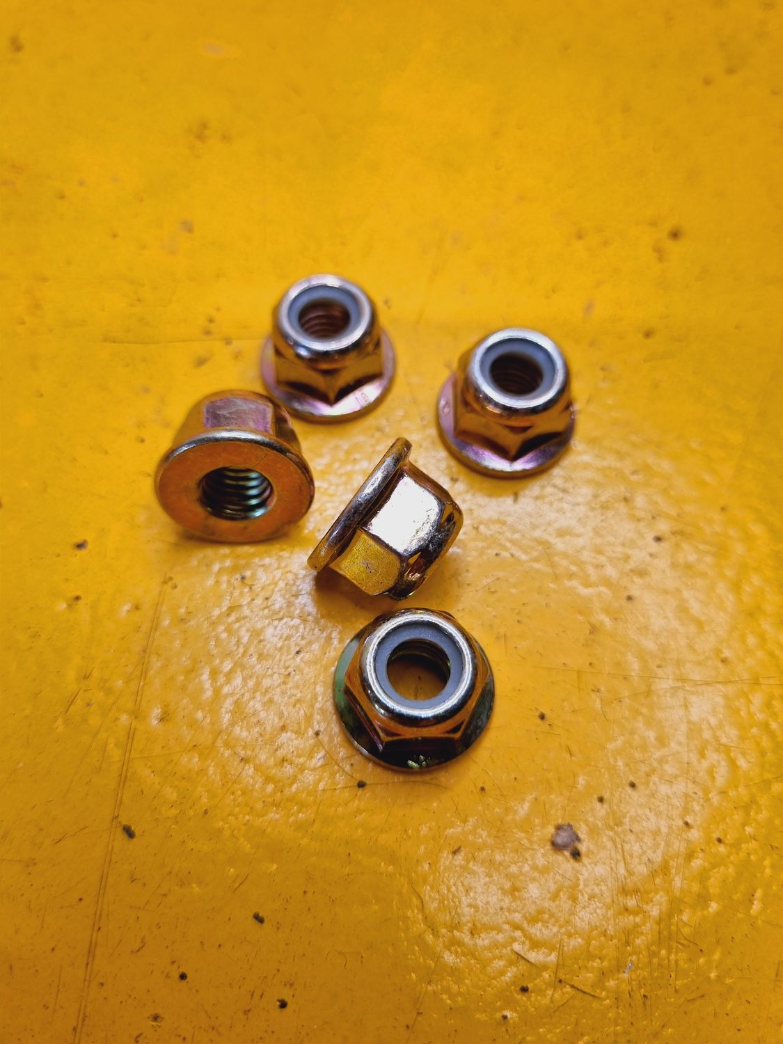 NUT M8 FLANGE NON SERRATED NYLOCK YZP CL10