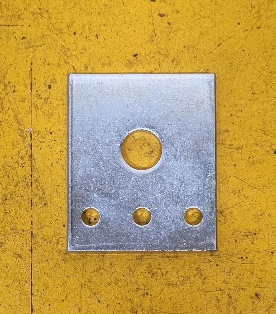 STEEL PLATE 4 HOLES 5MM