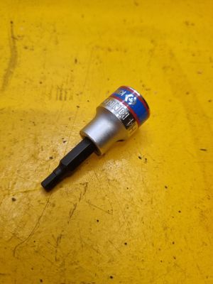 SOCKET HEX 4MM X 3/8 DR (KING TONY)