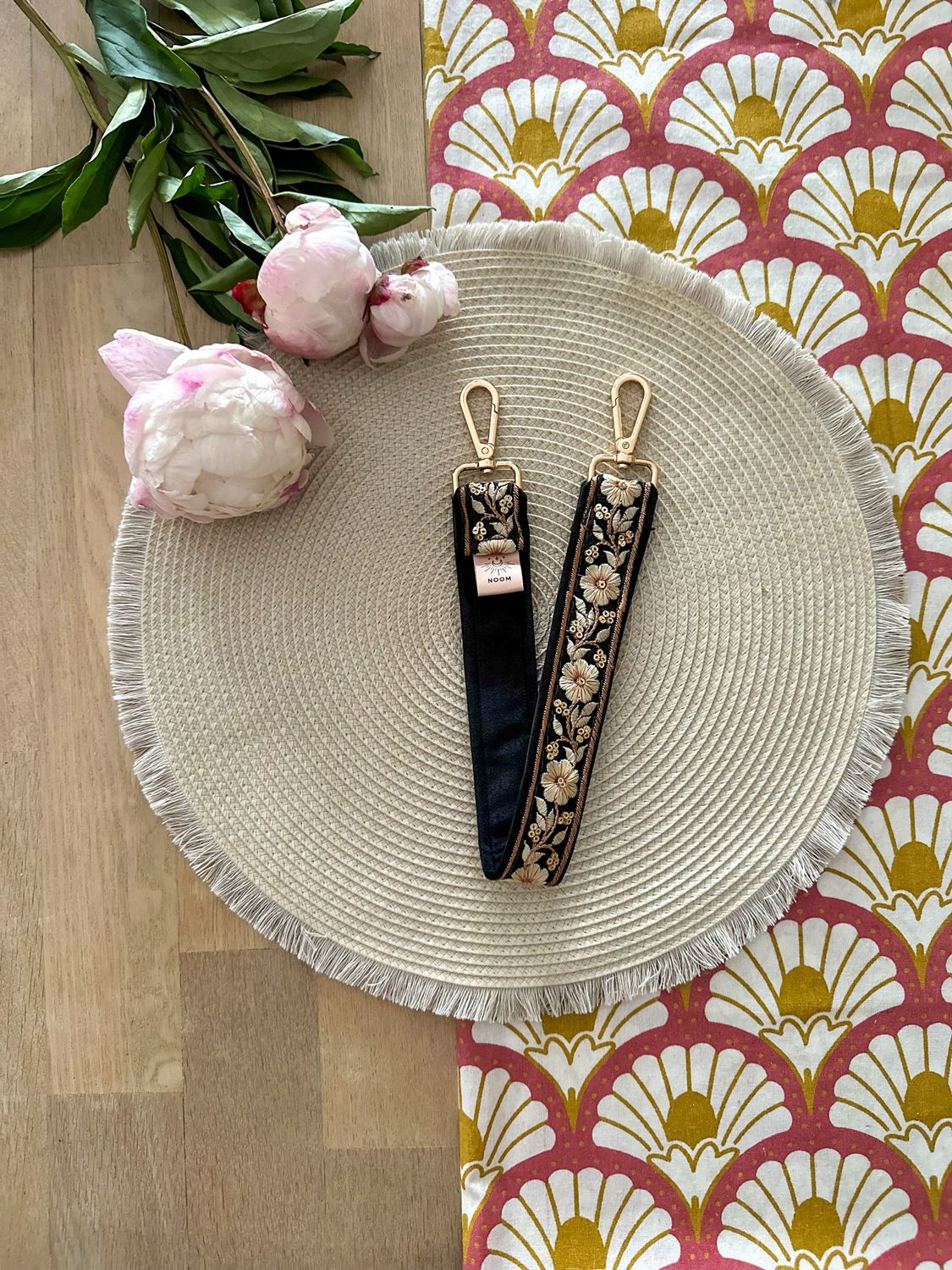 Korte Velvet Flower Strap Zwart / Goud