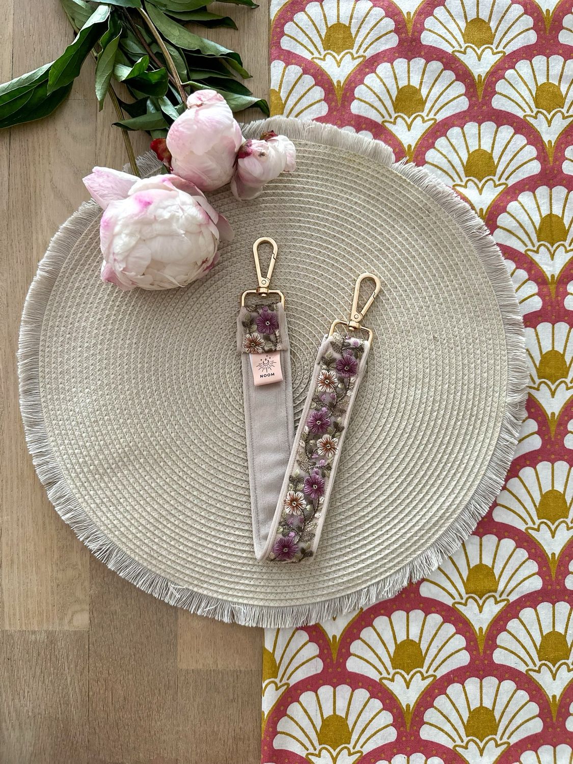 Korte Velvet Flower Strap Ecru / Paars