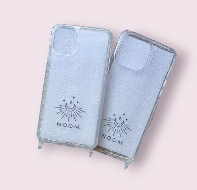 Hoesje met haakjes iPhone 16 pro