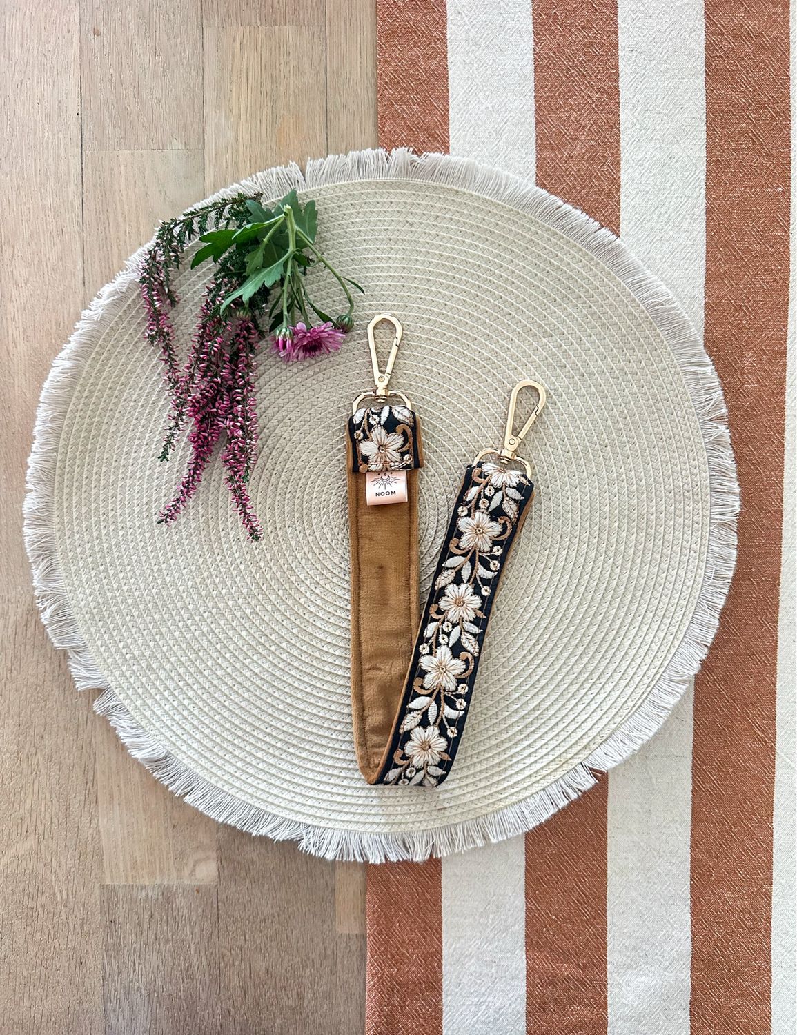 Korte Velvet Flower Strap Cognac/ Zwart