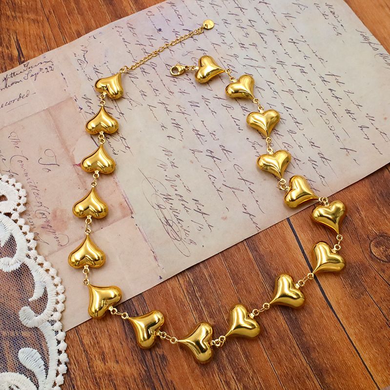 Heart gold necklace