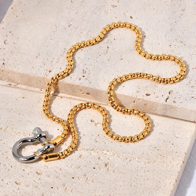 Gold-silver necklace