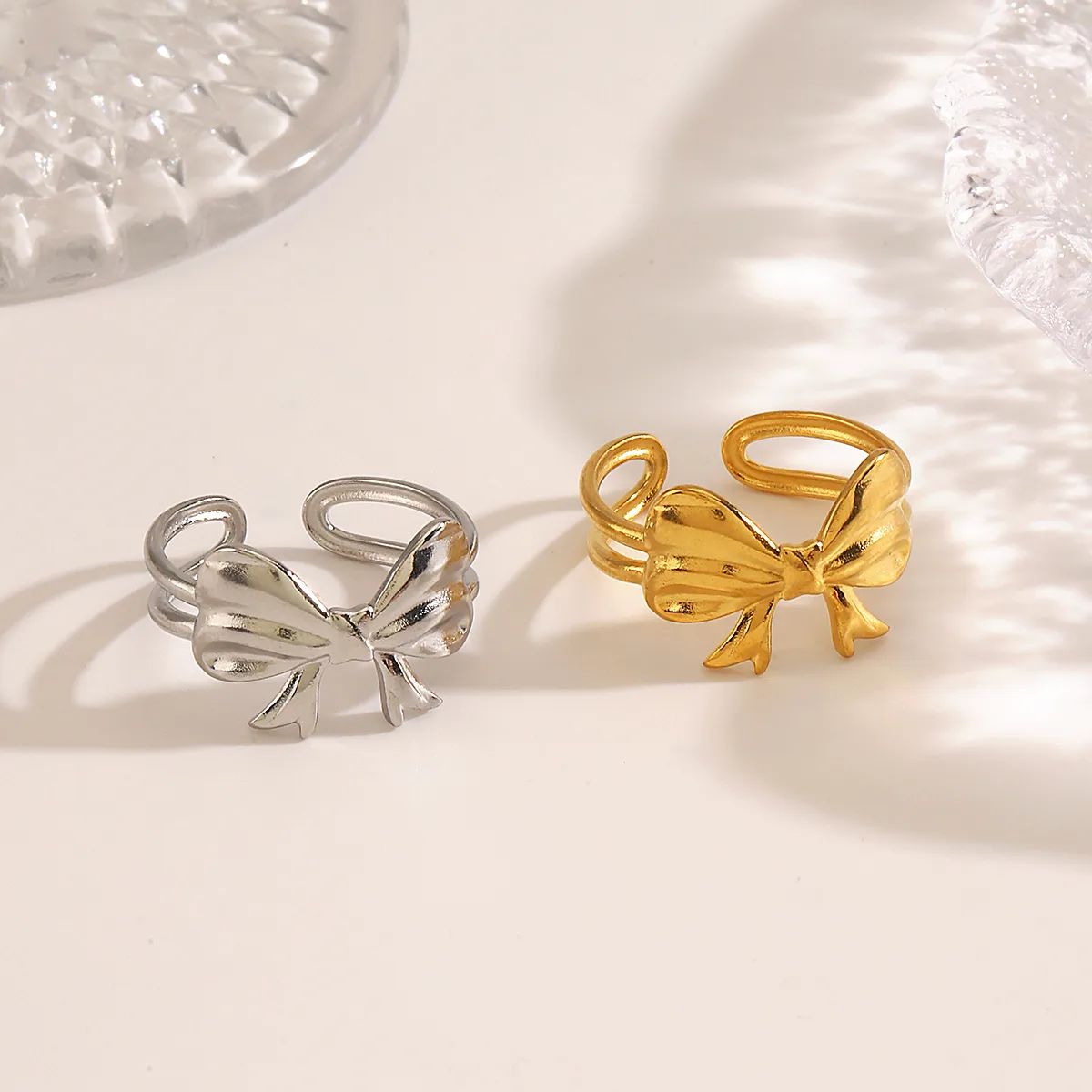 Bow ring silver