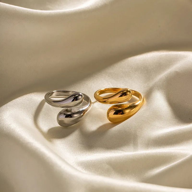 Sassy ring