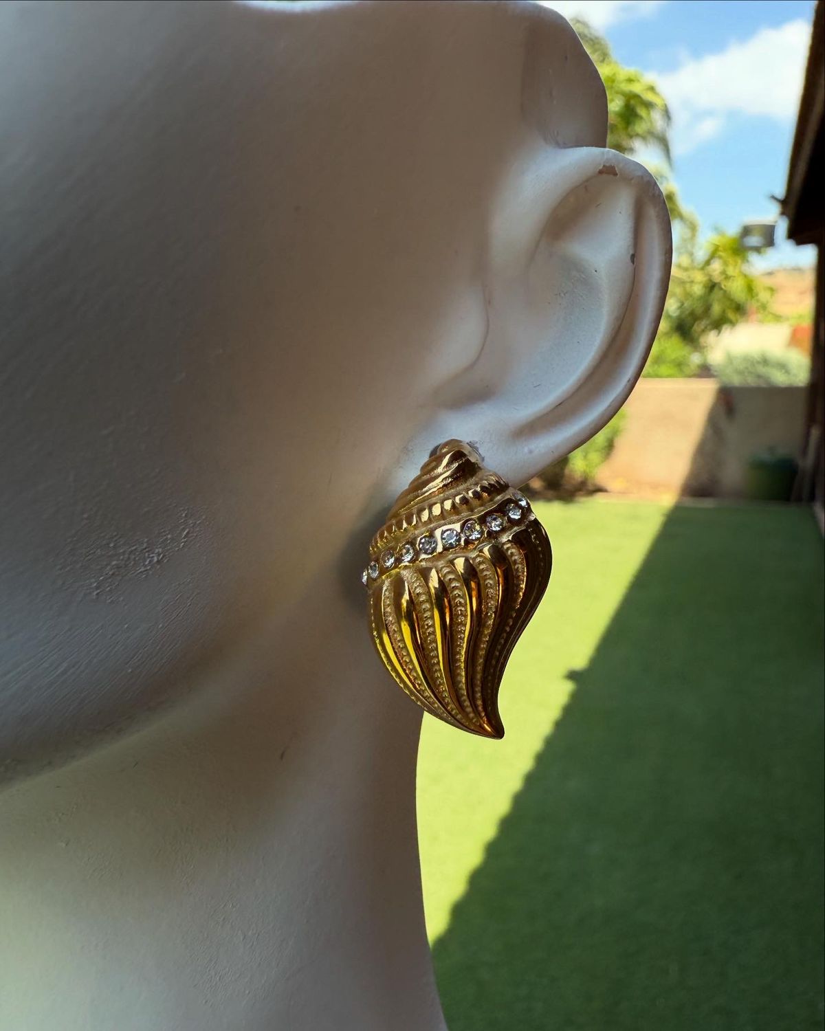 Gold shell earrings