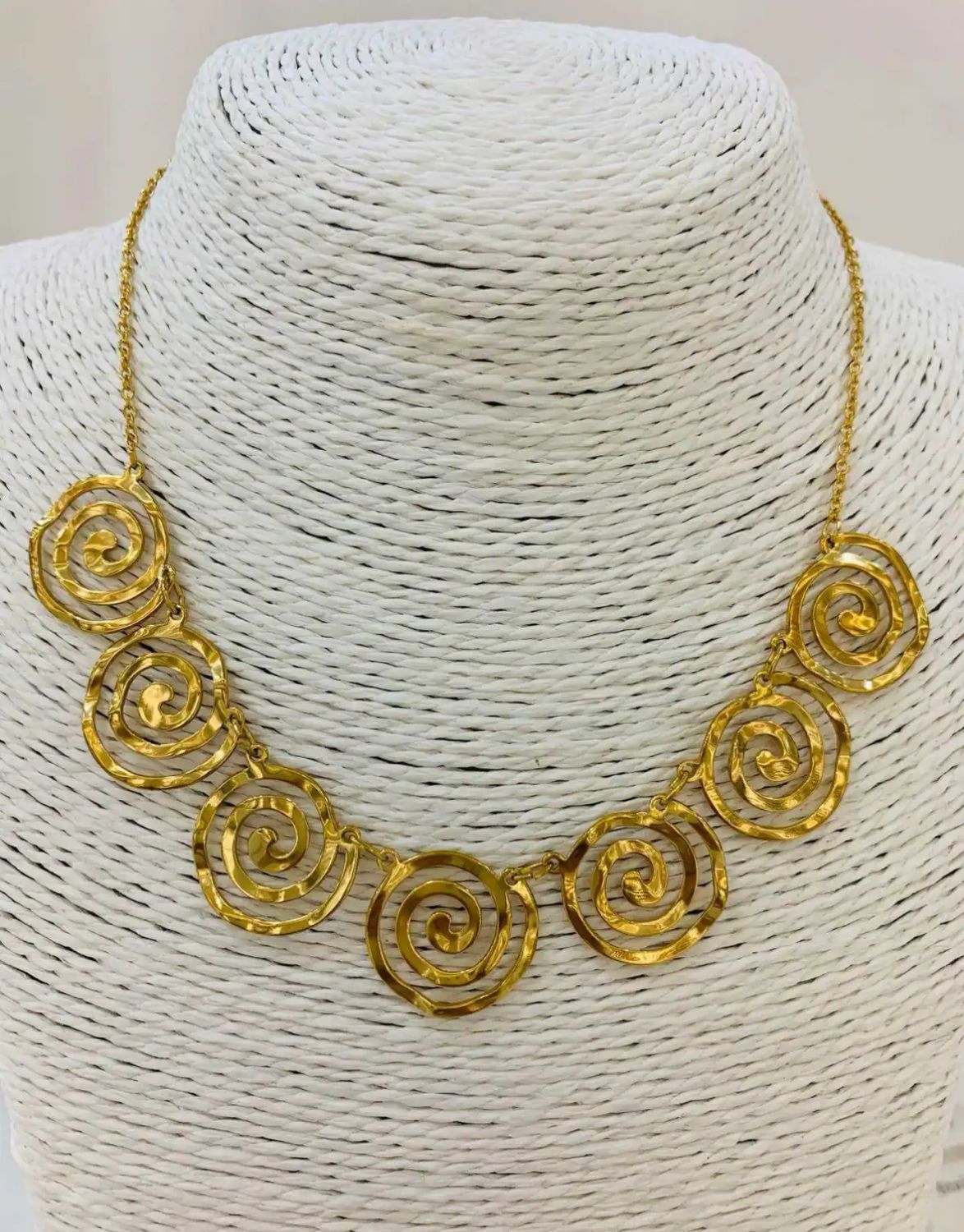 Summer gold necklace