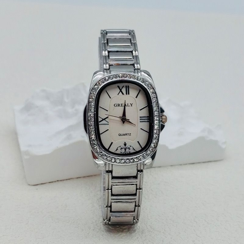 Oval vintage silver watch