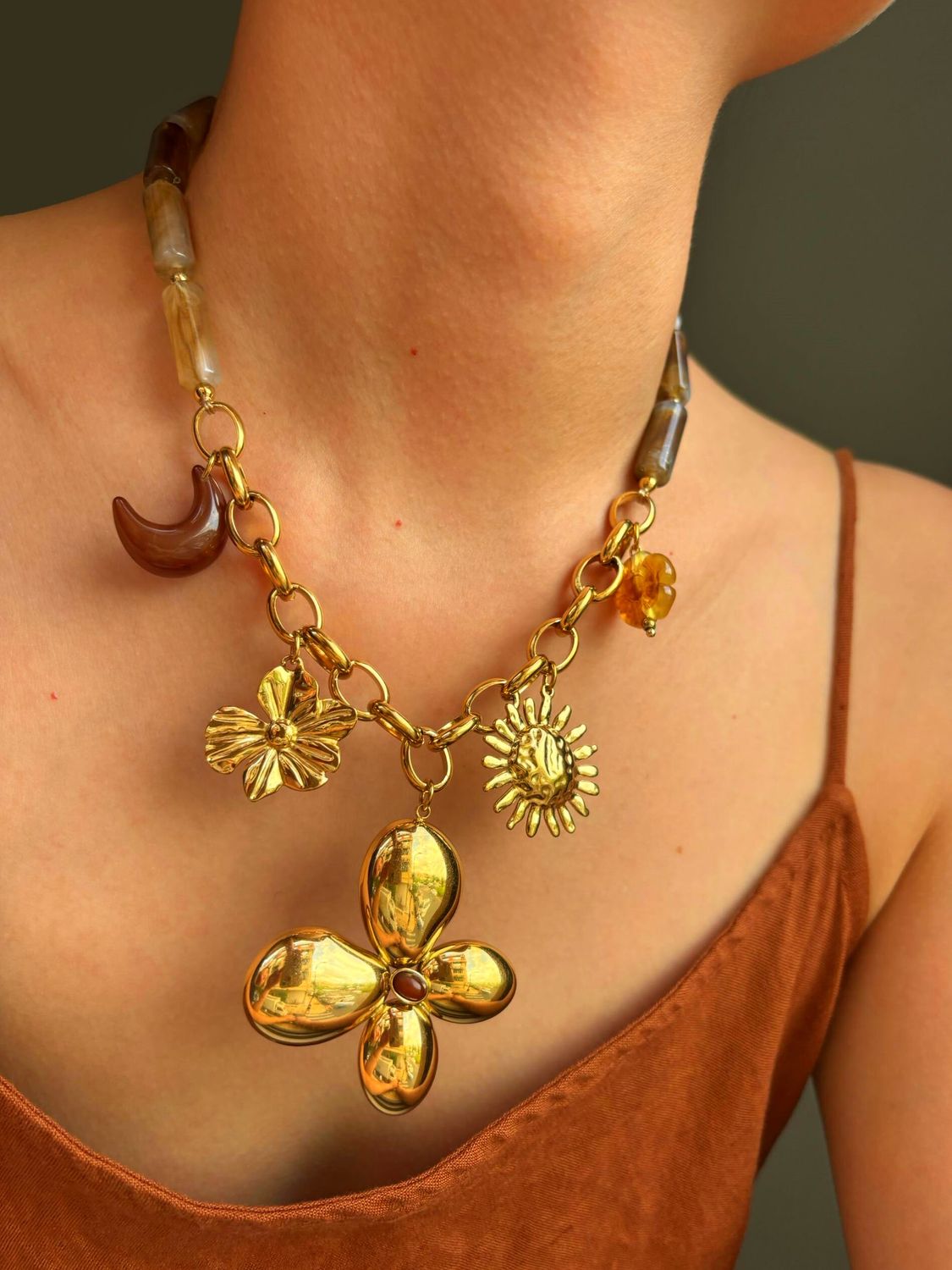 Charm gold necklace