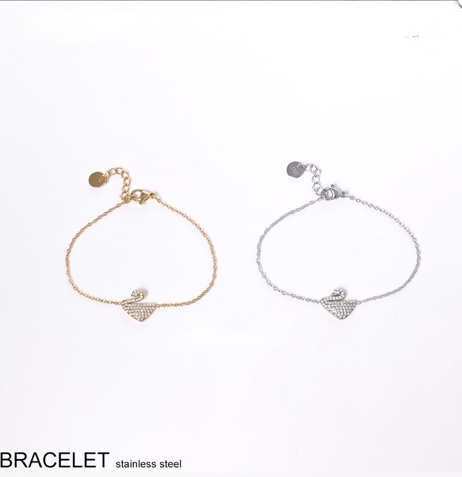 swan bracelet