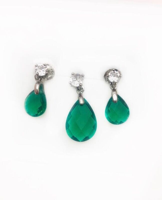 Silver( 925) Synthetic Green Color stone Set and Synthetic Garnet  Set