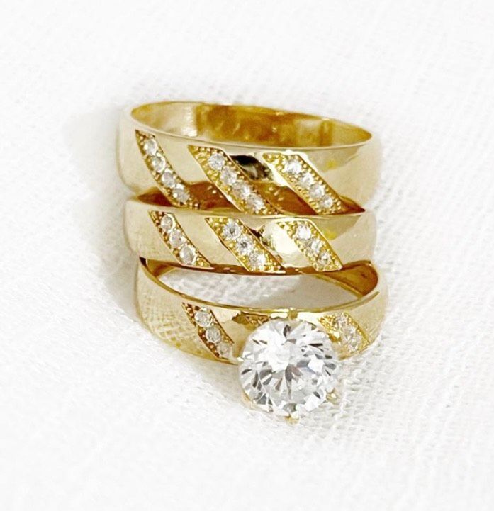 Cubic Zirconias Engagement Trio Wedding Band  Set 14 K Yellow Gold